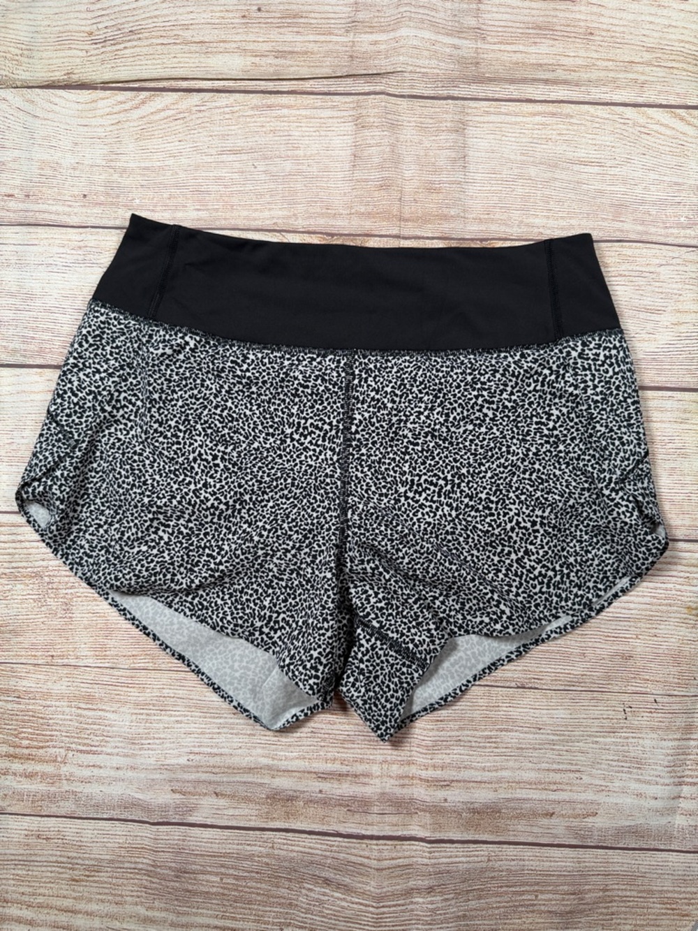 Athleta Run With It Black and White Printed Athletic Shorts